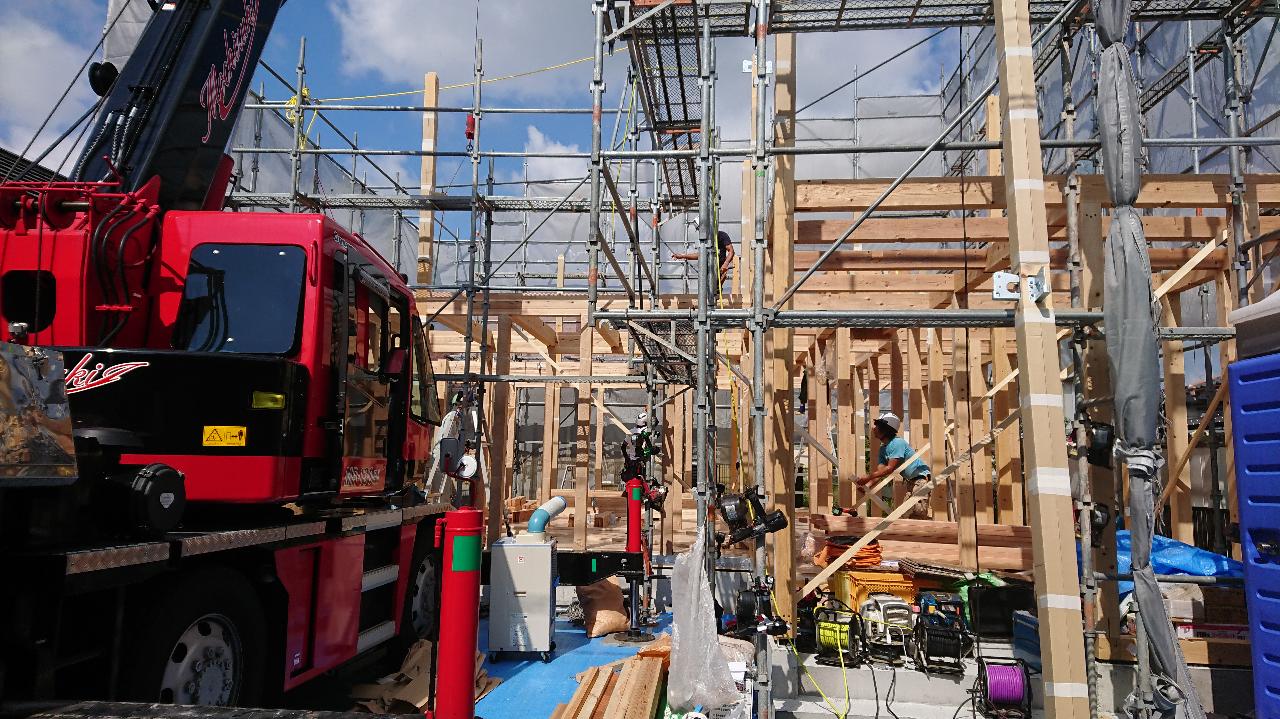 静岡で住宅の建て方始まりました。